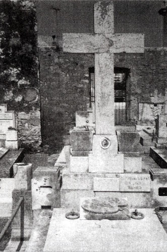 Склеп Ганзенов на православном кладбище в Бониново. г. Дубровник, Хорватия